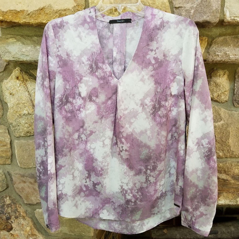 Tahari Shirt Size Small